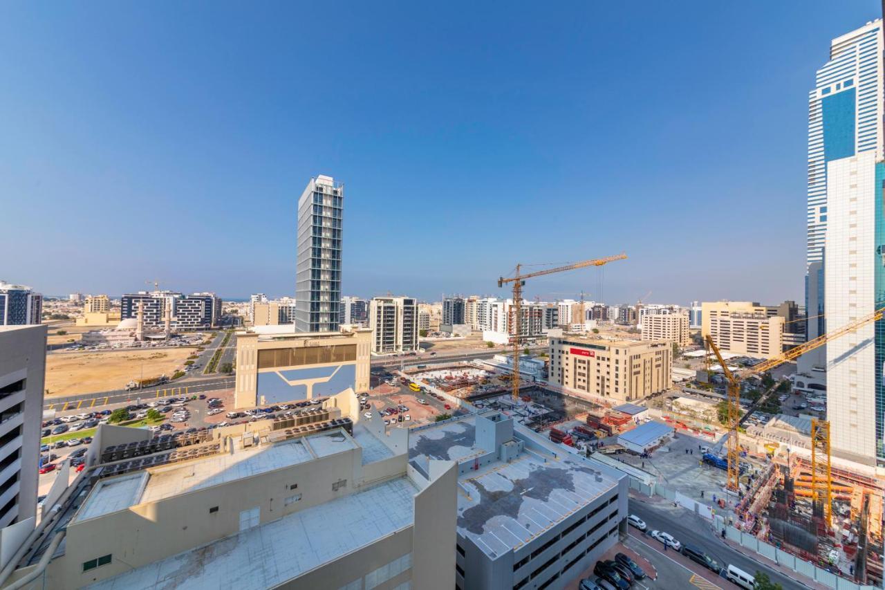 Апартаменты Maison Privee - Millennium Executive Tower Дубай Экстерьер фото
