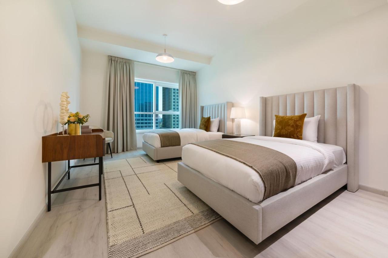 Апартаменты Maison Privee - Millennium Executive Tower Дубай Экстерьер фото